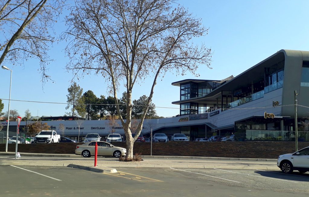 modderfontein shopping center